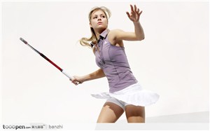 精品素材:国外打网球的网球运动员