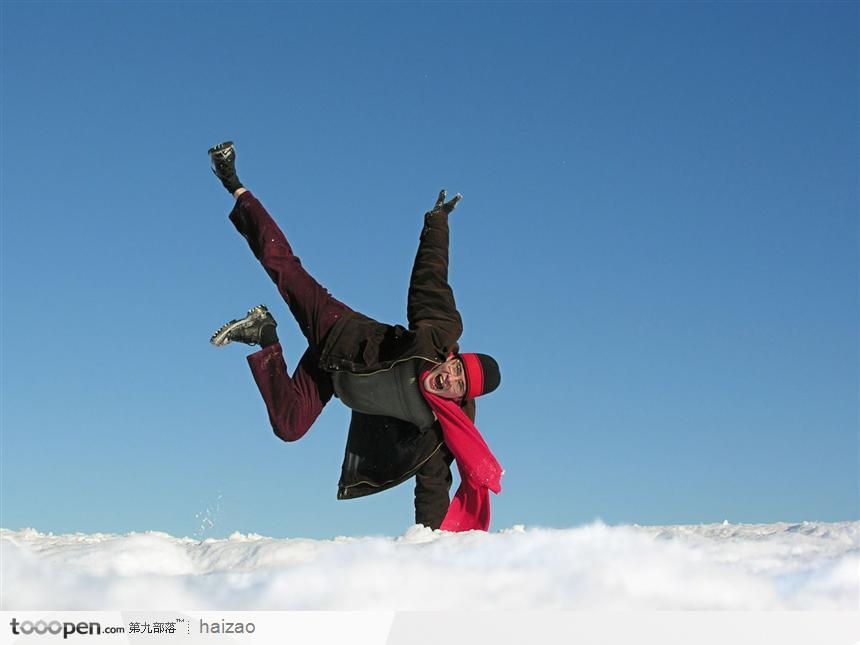 在天空飞跃的人