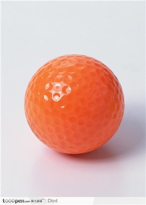 橙色高尔夫球