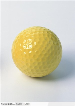 黄色高尔夫球
