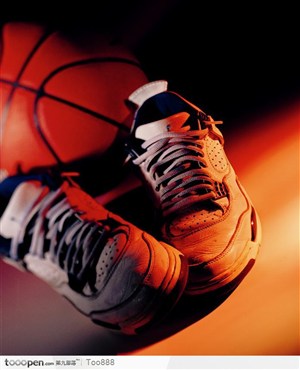 篮球与篮球鞋