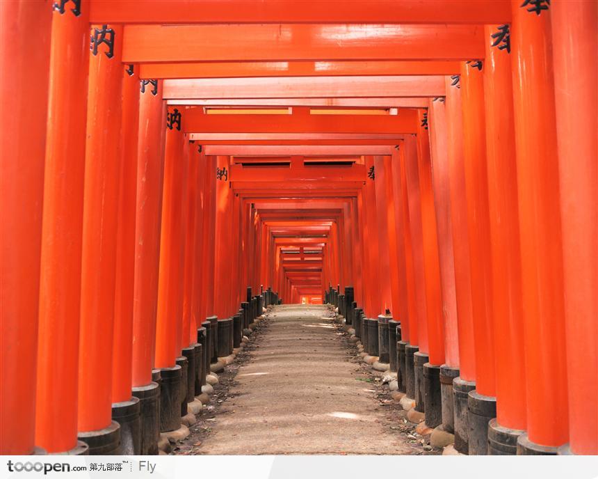 日本特色建筑-红柱