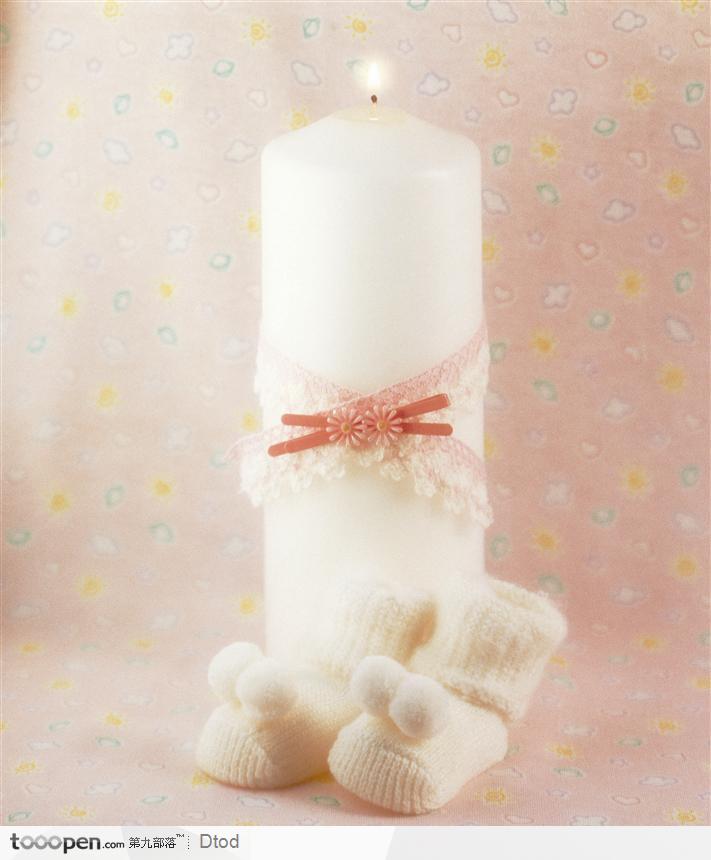 温馨的白蜡烛