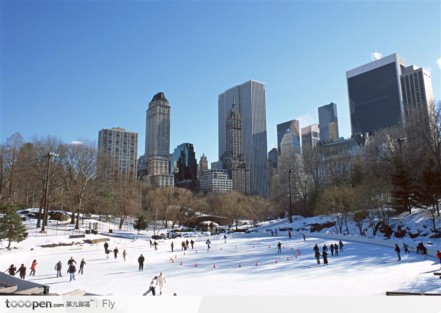 城市 雪地 滑冰