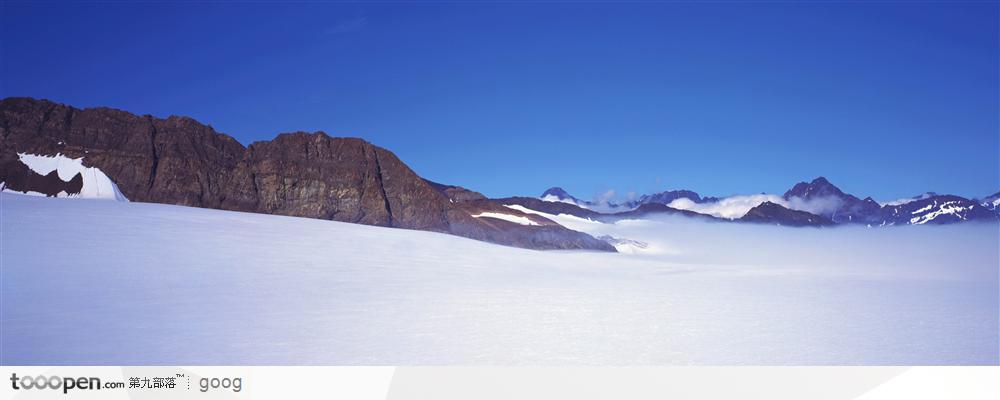 宽幅连绵雪山1