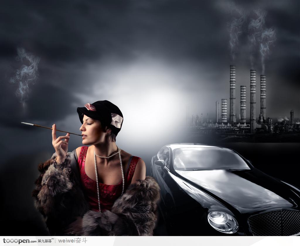 拿著香煙的性感貴婦和汽車工廠
