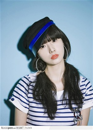 戴帽子气质单纯韩国明星美女李贞贤