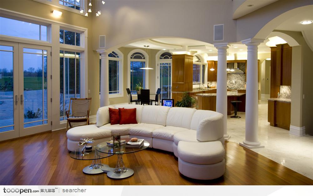 豪华欧式风格会客厅白浅色圆形沙发