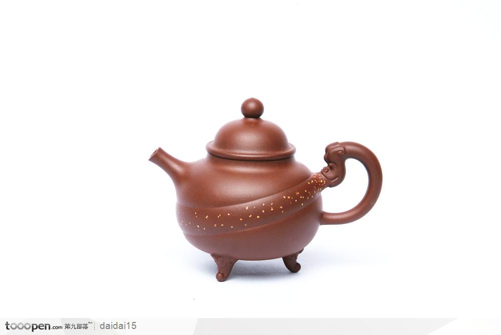 中华传统茶具紫砂壶的侧面