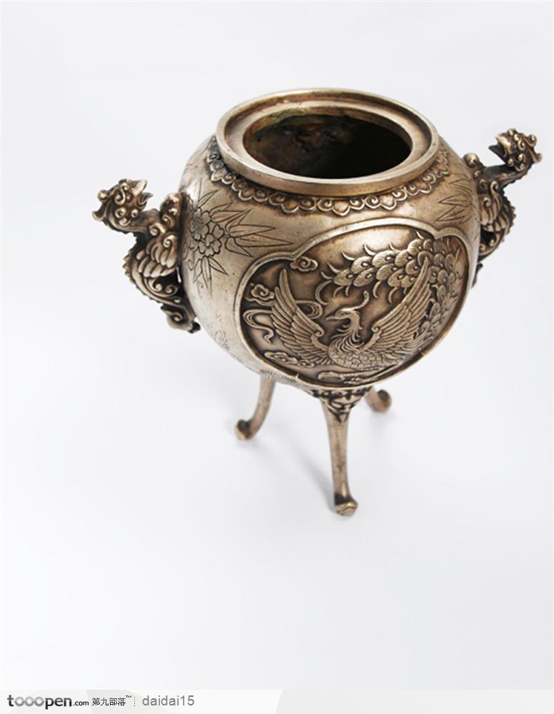 传统工艺镀金的青铜香炉