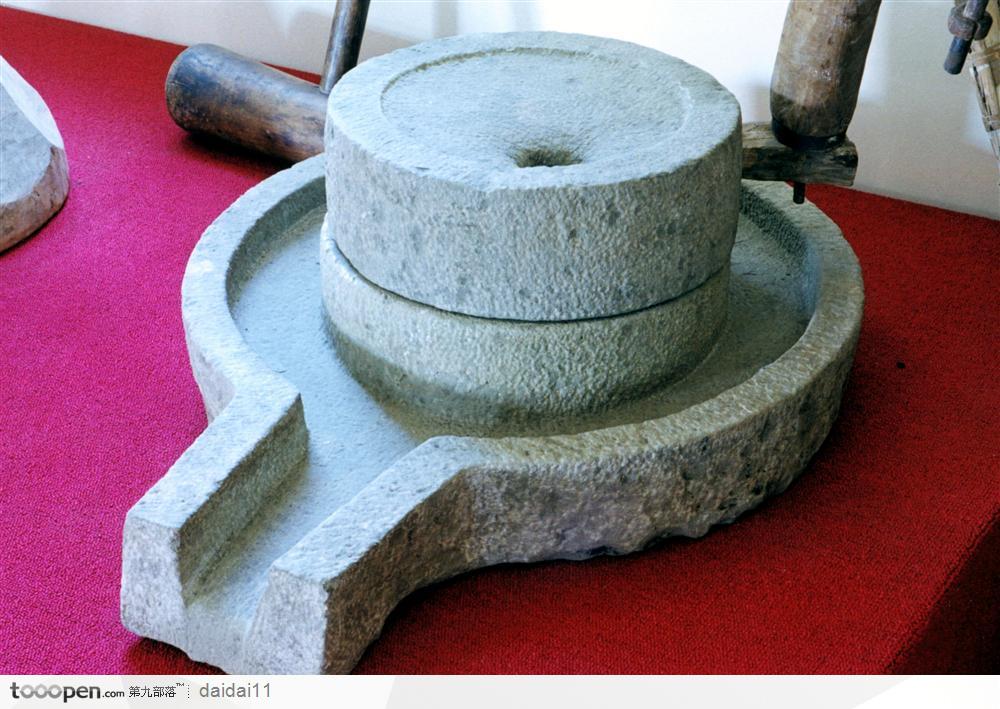 中国传统工具-石磨