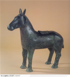 青铜器 马
