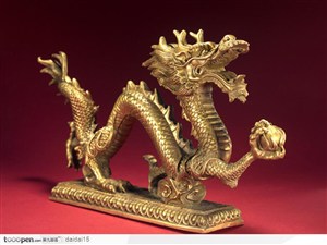 中国传统工艺品-精美的青铜器龙