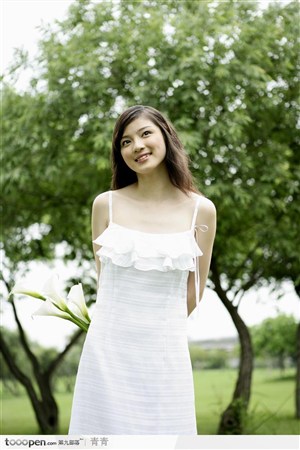 户外阳光美女-清纯可爱照