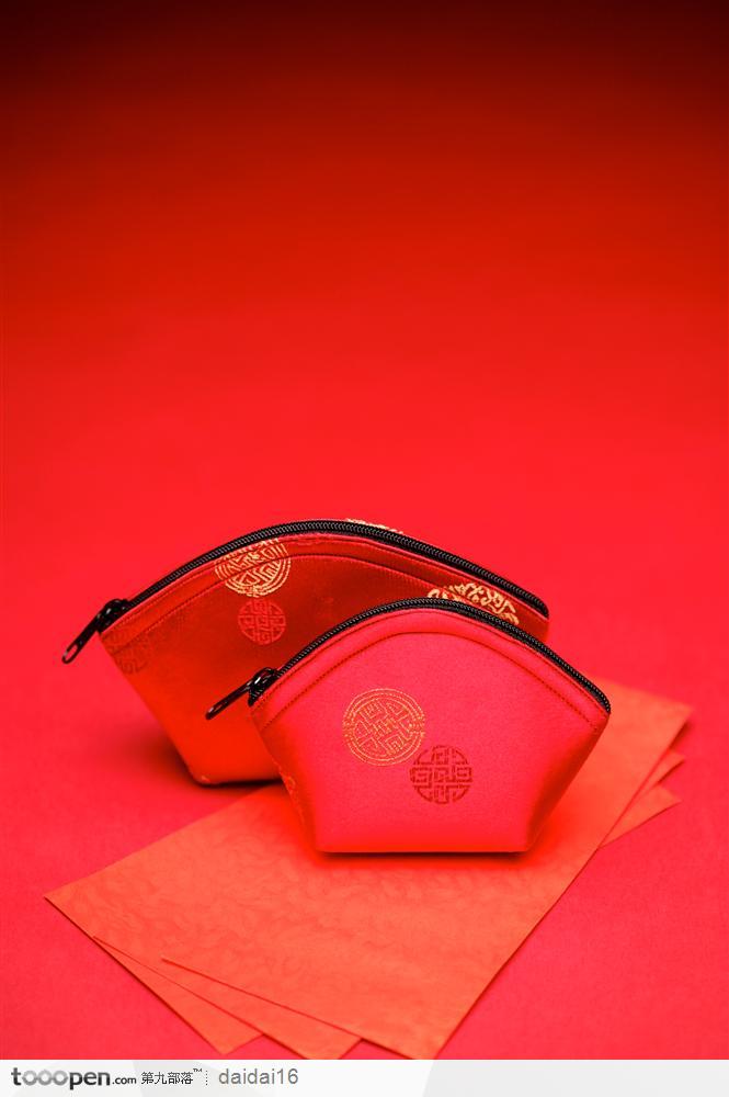 中华传统文化-红色的钱包