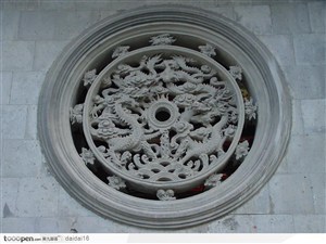 中华传统工艺品圆形浮雕龙