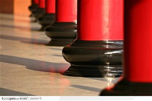 传统工艺-红色的柱墩
