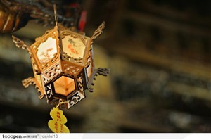 中华传统工艺品-木制吊灯