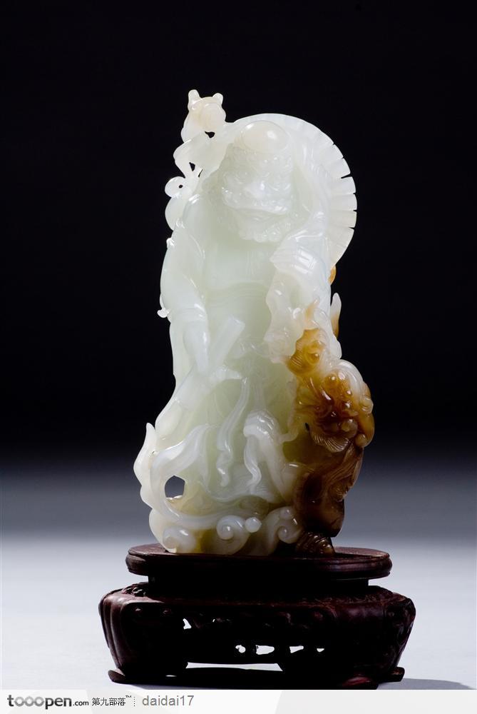 中华传统雕刻-雕刻精美的仙人