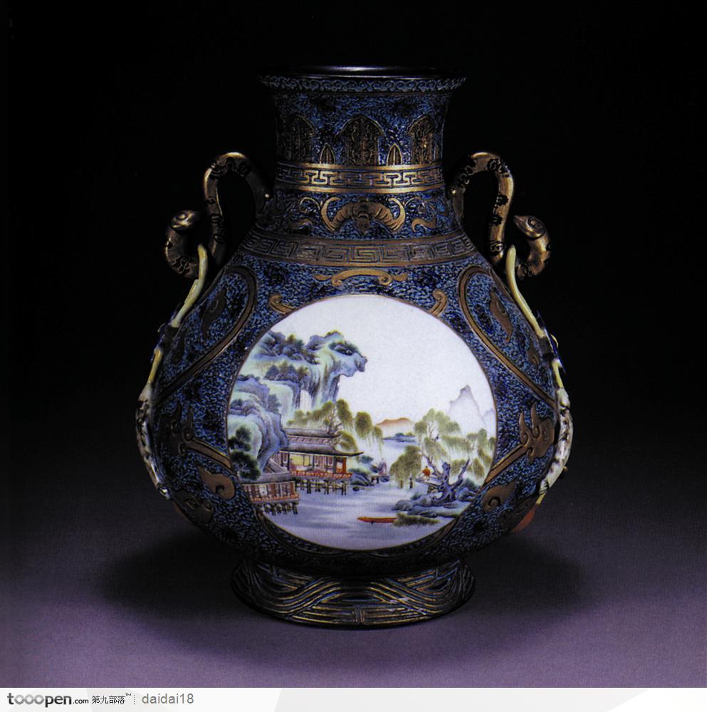 中华传统-镀金的山水花纹花瓶
