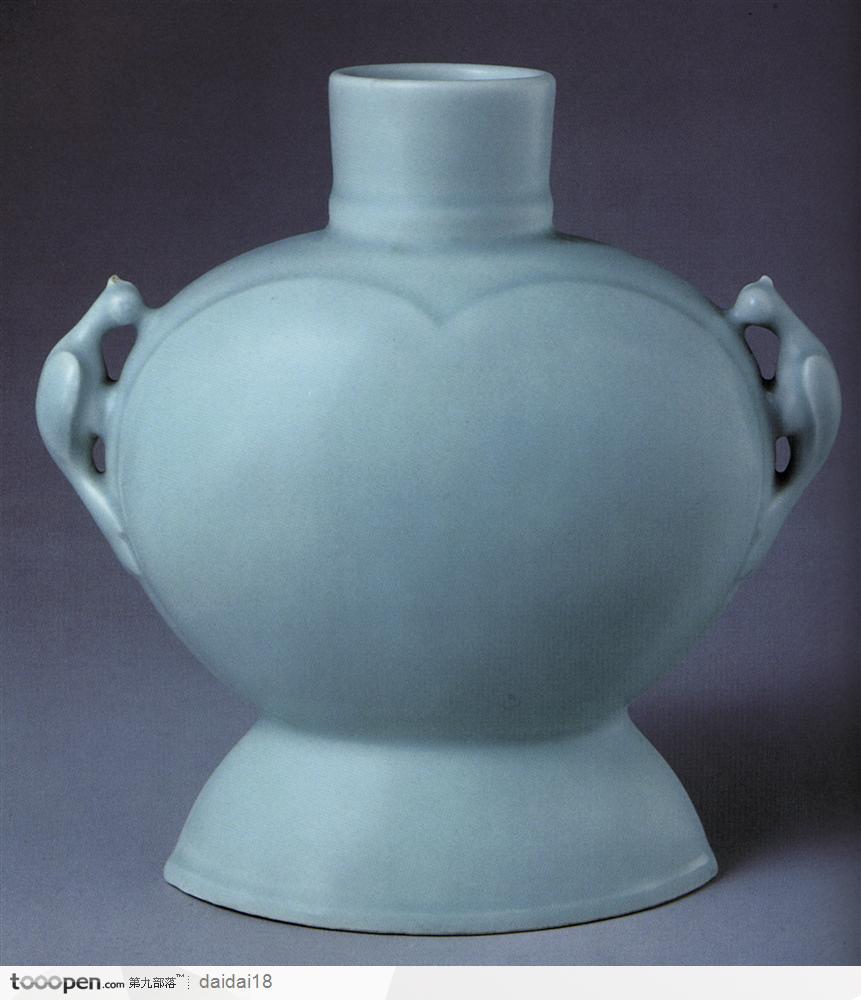传统瓷器-漂亮的浅绿色水壶