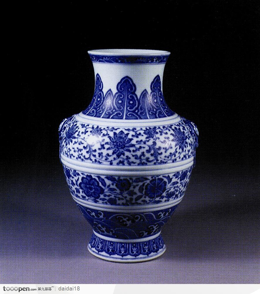 中华传统工艺-精美花纹的青花瓷