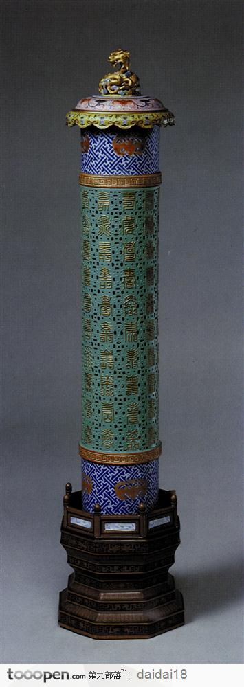 中华传统工艺-精美的圆柱瓷器