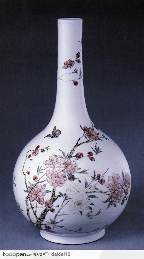 中华传统工艺-牡丹花纹的花瓶