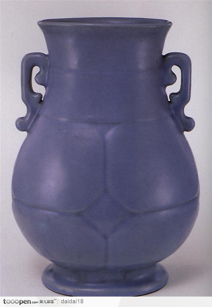 中华传统工艺-青色双耳花瓶