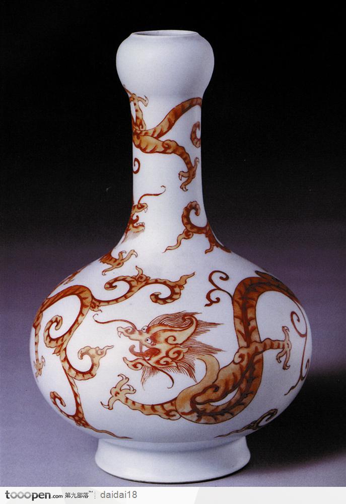 中华传统-褐色的龙纹花瓶