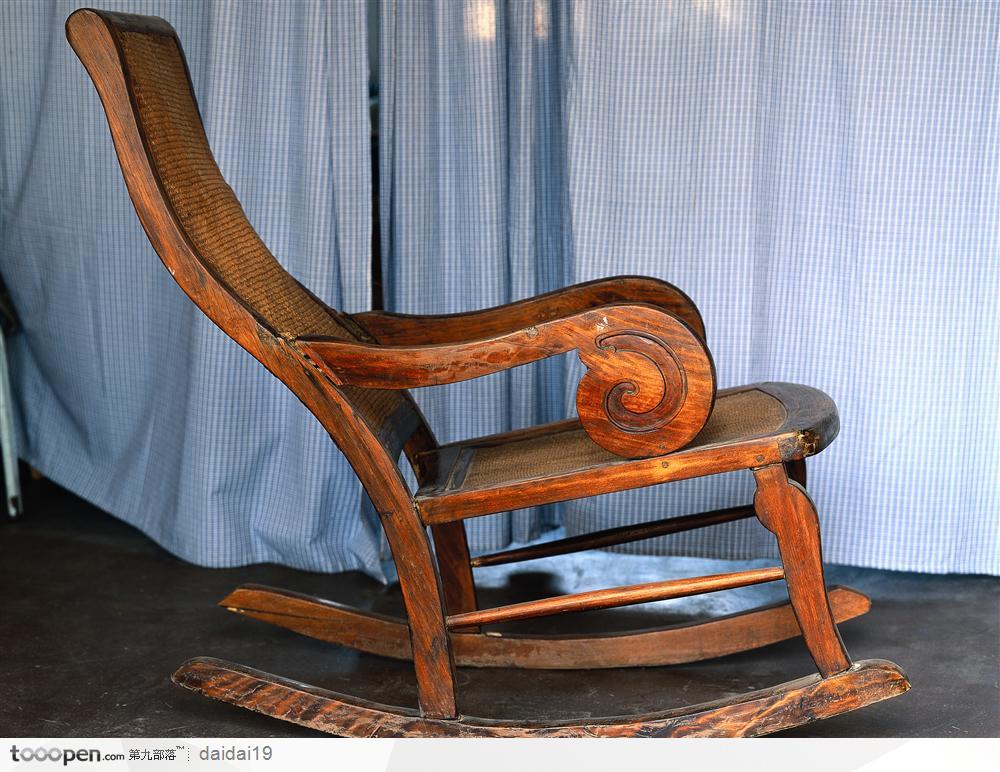 中华传统工艺-古老的睡椅