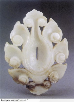 中华传统工艺-白色花朵形玉器
