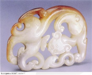 中华传统工艺-镂空雕刻的玉虎