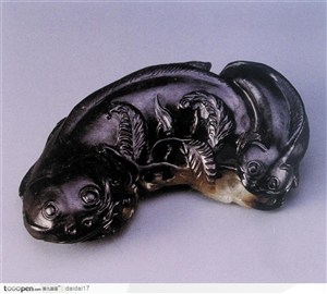 传统玉器-黑色的娃娃鱼