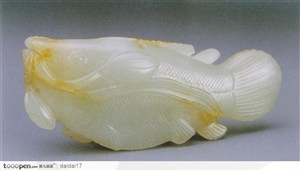 中华传统工艺-白色的鲤鱼