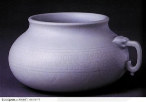 中华传统瓷器-白色的瓷罐
