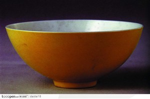 中华传统瓷器-黄色瓷碗
