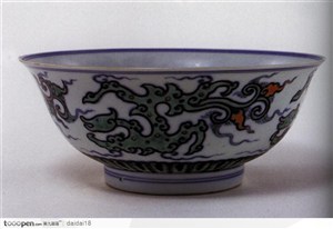 中华传统瓷器-绿色龙花纹瓷碗