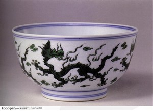 中华传统-青龙花纹瓷碗