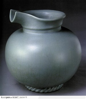 中华传统-青色的花瓶