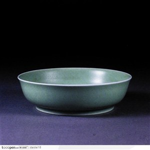 中华传统-青色的盘子