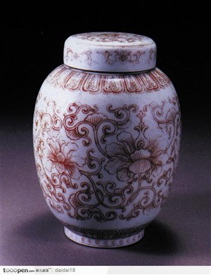 传统工艺-褐色的牡丹花纹花瓶
