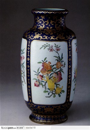传统工艺-金色花纹的果实花瓶