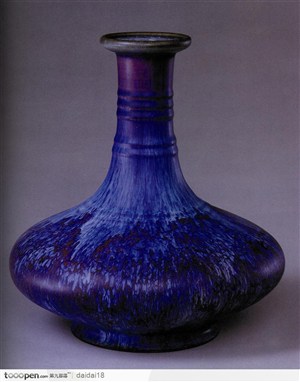 传统工艺-蓝色长嘴花瓶