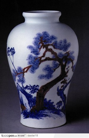 传统工艺-松树花纹花瓶