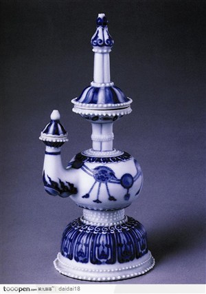 中华传统工艺-宝塔形青色瓷器