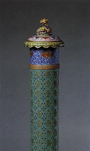 中华传统工艺-精美的圆柱瓷器