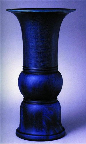 中华传统工艺-蓝色花瓶