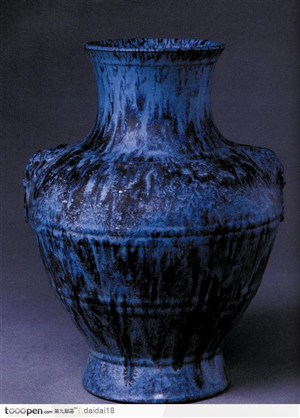 中华传统工艺-漂亮的蓝色花瓶