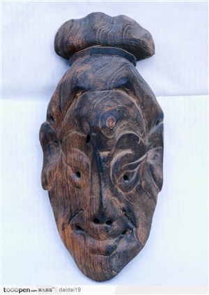 传统工艺-木雕人脸